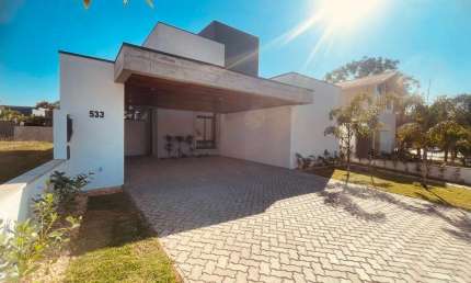 Casa em Condomínio para Venda em Holambra, Residencial Flor D Aldeia, 4 dormitórios, 4 suítes, 5 banheiros, 1 vaga
