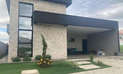 Casa em Condomínio para Venda em Holambra, Residencial Portal do Sol, 4 dormitórios, 1 suíte, 3 banheiros, 2 vagas