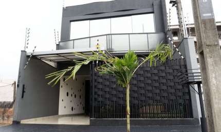 Casa com 3 quartos à venda na Rua Pioneiro José Garbieri, 178, Jardim Tóquio, Maringá
