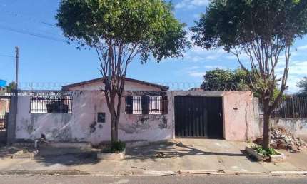 Casa para Venda em Álvares Machado, PARQUE DOS PINHEIROS, 3 dormitórios, 2 banheiros, 2 vagas