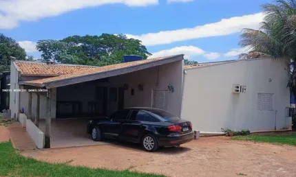 Chácara para Venda em Álvares Machado, 3 dormitórios, 1 suíte, 2 banheiros