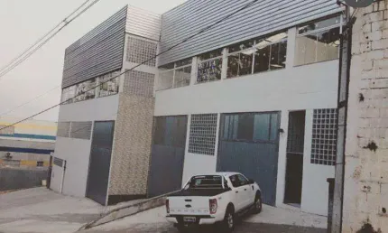 Galpão para Locação em Santana de Parnaíba, Recanto Sombra do Ipê, 4 banheiros, 4 vagas