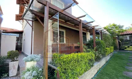Casa para Venda em Cabo Frio, Peró, 3 dormitórios, 2 suítes, 3 banheiros, 2 vagas
