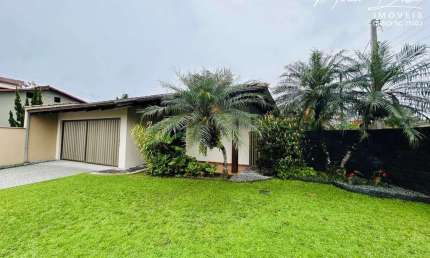Casa com 4 quartos, Santo Antônio, Joinville - R$ 1.39 mi, Cod: 282