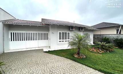 Casa com 4 quartos, Bom Retiro, Joinville - R$ 820 mil, Cod: 319