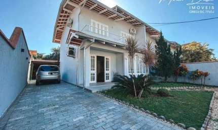 Sobrado com 3 quartos, Santo Antônio, Joinville - R$ 800 mil, Cod: 327