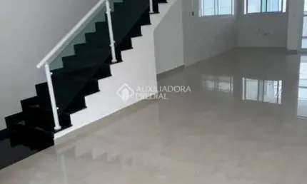 Sobrado para Venda em Santo André, Vila Marina, 3 dormitórios, 3 suítes, 1 banheiro, 2 vagas