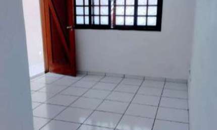 Casa para Venda em São Bernardo do Campo, Batistini, 2 dormitórios, 1 suíte, 2 banheiros, 2 vagas