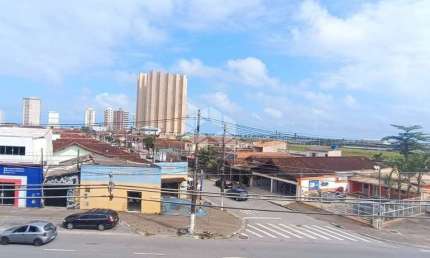 KITÃO MOBILIADO C/ 30M² P/ VENDA NA VILA MIRIM. PRAIA GRANDE SP.
