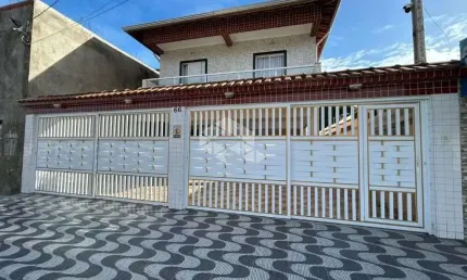 OPORTUNIDADE!!!  CASA DE CONDOMINIO, 02 DORMS., 52,36M² ÁREA ÚTIL, 01 VAGA DE GARAGEM. ESMERALDA, PRAIA GRANDE SP.