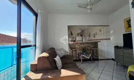 OFERTA!!! APTO. 01 DORM. MOBILIADO, SALA C/ SACADA, 01 VAGA DEMARCADA. BOQUEIRÃO, PRAIA GRANDE SP.