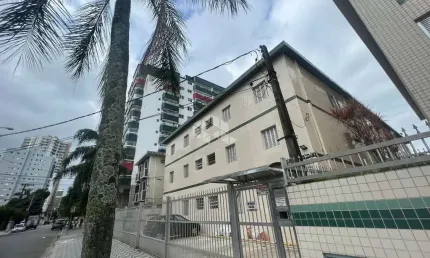 Oportunidade!!! kitnet, 01 dorm. mobiliado, 01 vaga, excelente localização. boqueirão, praia grande sp.