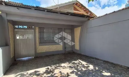 Casa 01 dorm. 02 vagas, p/ venda na zn 01 da ocian (400 mts da praia) praia grande sp.