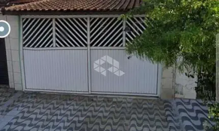 Casa geminada 02 dorms. c/ edícula zn 01. ocian, praia grande sp.