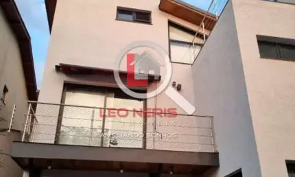 Sobrado à Venda em Jardim França - 3 Suítes, Área Gourmet e 3 Vagas!