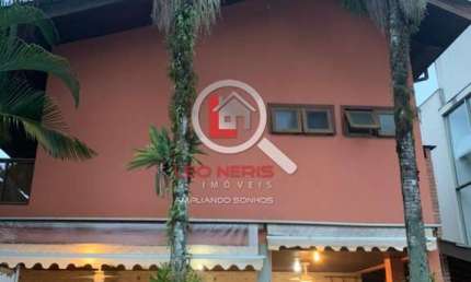 para à venda com 5 quartos  460.00 m2 no bairro Baleia, São Sebastião -