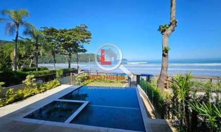 Luxuosa Casa à Venda na Praia da Baleia - 6 Suítes, Piscina e Acesso Direto à Praia - R$ 27.000.000