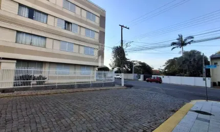 Apartamento para locação em balneário piçarras, centro, 3 dormitórios, 2 banheiros, 1 vaga