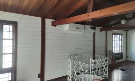 Casa com 3 quartos para alugar na Rua Jayme Canet, 48, Santa Quitéria, Curitiba