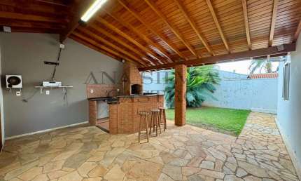 Santa Olívia - Casa em Condomínio em Parque Terras de Santa Olívia, Araras/SP