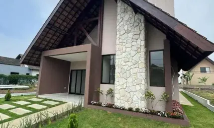 Casa para Venda em Bananeiras, Bananeiras, 4 dormitórios, 4 suítes, 5 banheiros, 4 vagas