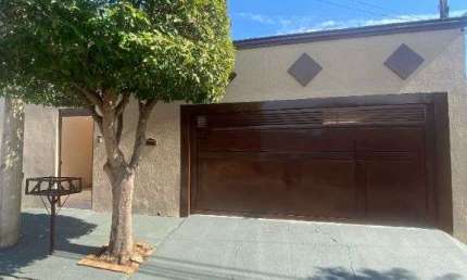 Casa com 3 quartos para alugar no Umuarama, Araçatuba , 160 m2 por R$ 2.500