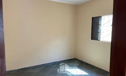 Casa com 2 quartos para alugar na Vila Santo Antônio, Araçatuba , 160 m2 por R$ 890
