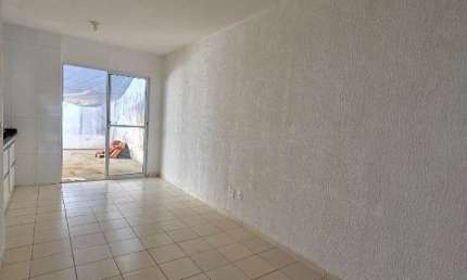 Casa com 2 quartos à venda no Aeroporto, Araçatuba  por R$ 180.000