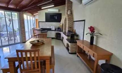 Casa com 3 quartos à venda no Ipanema, Araçatuba  por R$ 1.200.000