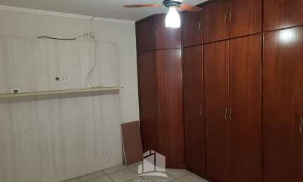 Casa com 3 quartos à venda no Planalto, Araçatuba  por R$ 320.000