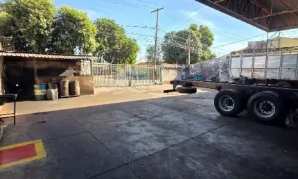 Sala comercial à venda no Saudade, Araçatuba  por R$ 4.000.000