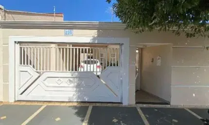 Casa com 3 quartos à venda no Dona Amélia, Araçatuba , 171 m2 por R$ 400.000