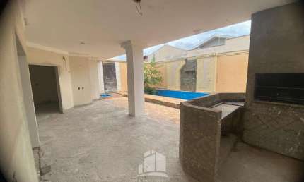 Casa com 3 quartos à venda no Icaray, Araçatuba  por R$ 580.000