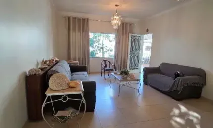 Casa com 3 quartos à venda no Paraíso, Araçatuba  por R$ 450.000