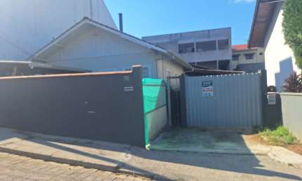 Casa com 2 quartos para alugar na Rua Correia Pinto, Escola Agrícola, Blumenau