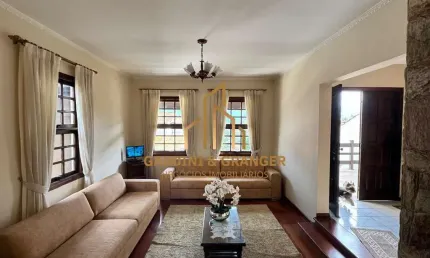 SOBRADO DE 500 m² A VENDA NA VILA SUISSA EM MOGI DAS CRUZES.