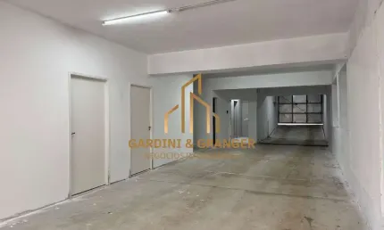 Salão comercial para alugar no bairro Vila Oliveira - Mogi das Cruzes/SP