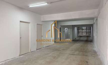 Salão comercial para alugar no bairro Vila Oliveira - Mogi das Cruzes/SP