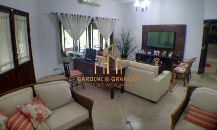 Chácara com 4 dormitórios à venda, 6700 m² - Barro Branco - Arujá/SP
