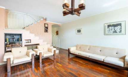 Sobrado para venda com 3 quartos, sendo 1 suíte, 173m²