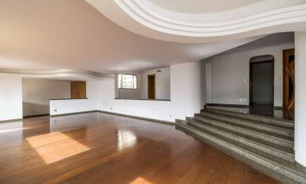 Apartamento tipo para venda e locação com 4 quartos, sendo 3 suítes, 370m²