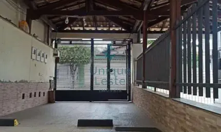 Casa geminada individual com habite se 

  à venda, Planalto, Belo Horizonte, MG