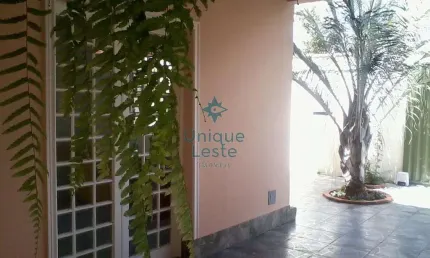 Casa à venda 3 Quartos, 2 Vagas, 200M², Jardim Vitória, Belo Horizonte - MG