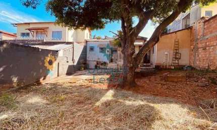 Casa com 4 quartos à venda na Rua Pitangui, Pompéia, Belo Horizonte
