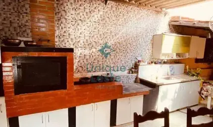 Casa com 5 quartos à venda na Rua Desembargador Bráulio, Alto Vera Cruz, Belo Horizonte