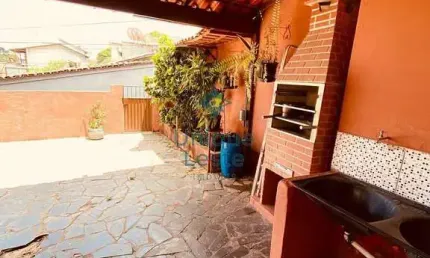 4 casas e 3 lojas apenas 950.000 Nova Vista Belo Horizonte