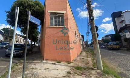 Casa com 3 quartos à venda na Rua Itajubá, Floresta, Belo Horizonte