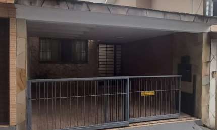 Sobrado com 02 dormitórios, Edícula e garagem - Saúde - Metrô