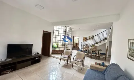 Casa com 4 quartos à venda na Rua Roma, Copacabana, Belo Horizonte