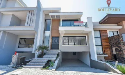 Casa no Residencial Vicenza, com 3 dormitórios à venda, 343 m² por R$  2.349.900,00- Braga - São José dos Pinhais/PR
